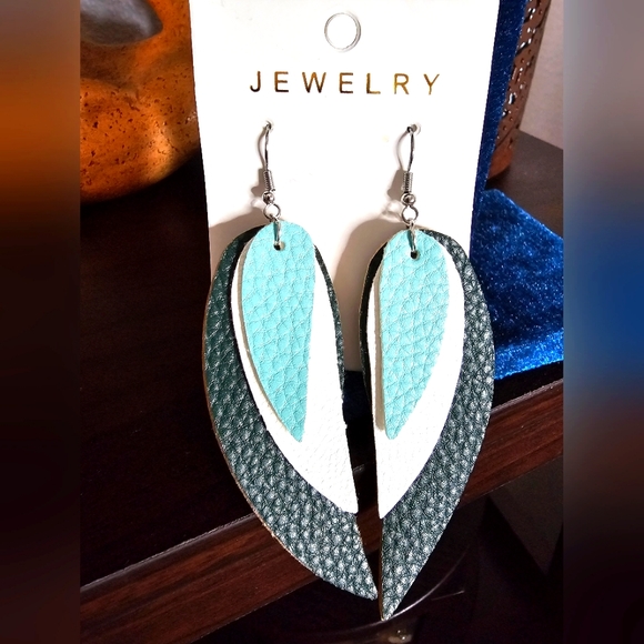 Boho Chic Triple Layered Faux Leather Earrings NWOT - Picture 1 of 6